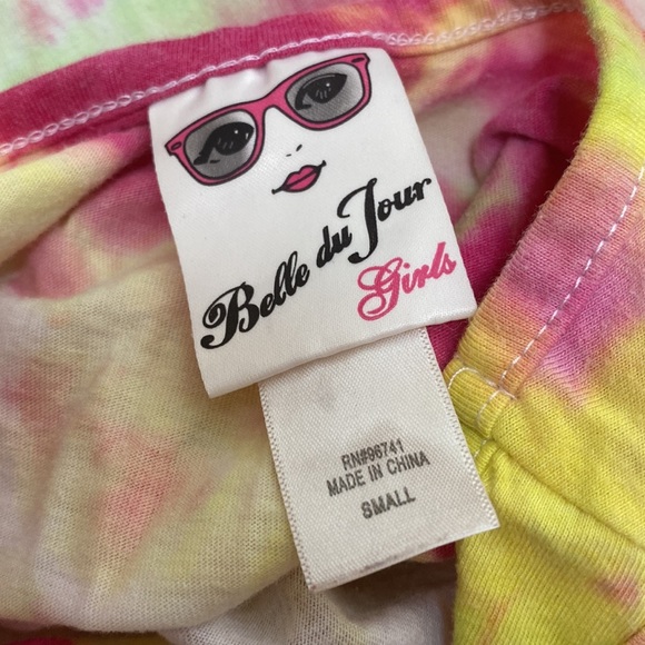 Girls Shirt Bundle Size Small. Bundle of 4 great Graphic Tees. - Picture 6 of 11